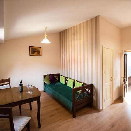 Apart Yaroslava Osmomysla 9 Square - City Center Lvov Exteriér fotografie
