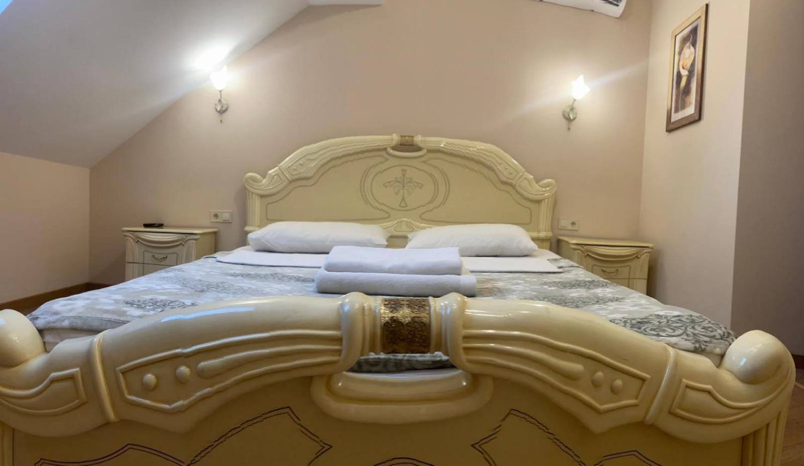 Apart Yaroslava Osmomysla 9 Square - City Center Lvov Exteriér fotografie