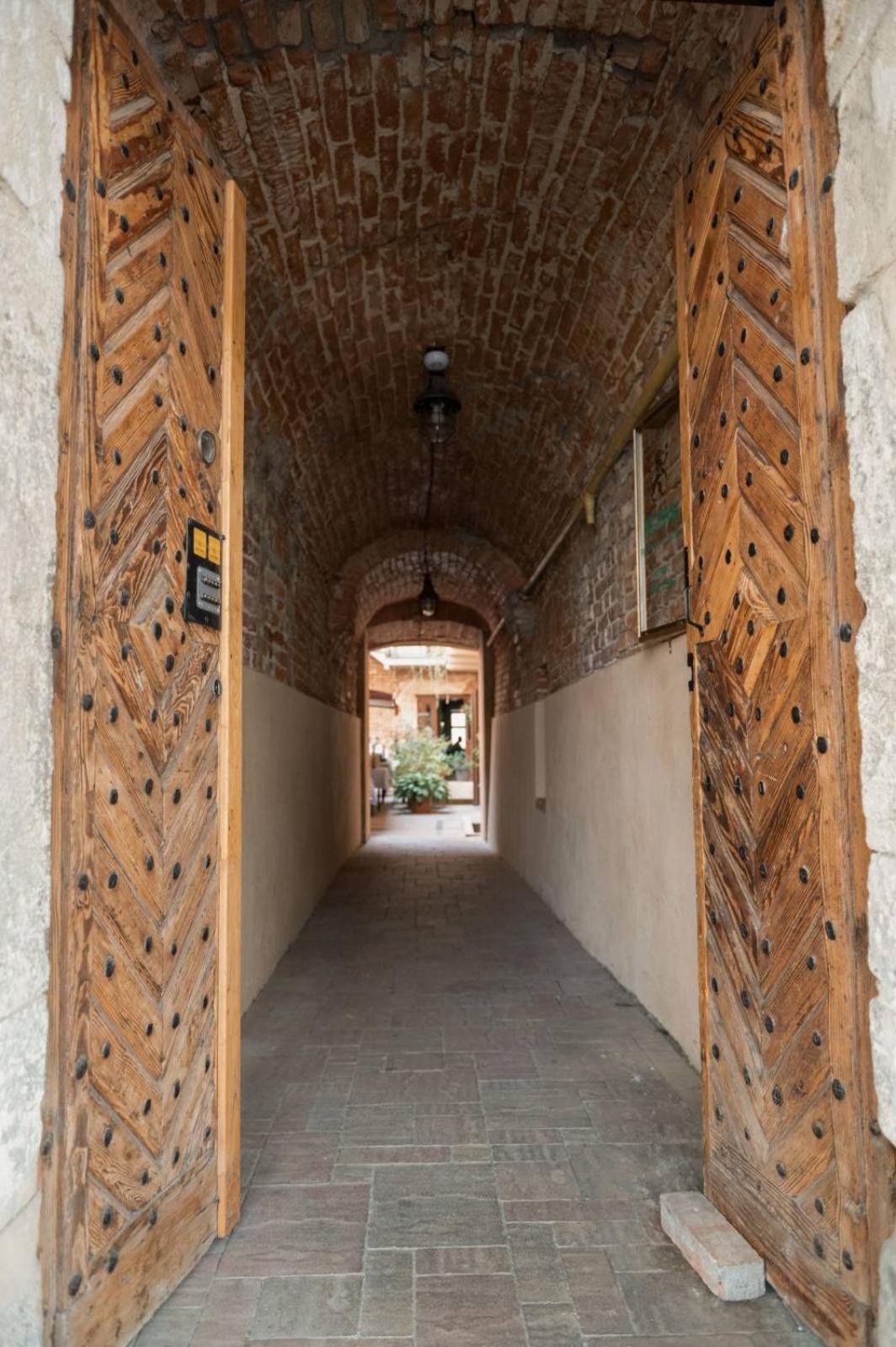 Apart Yaroslava Osmomysla 9 Square - City Center Lvov Exteriér fotografie