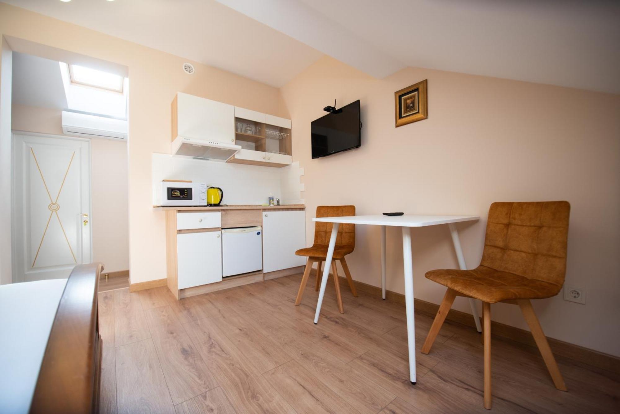 Apart Yaroslava Osmomysla 9 Square - City Center Lvov Pokoj fotografie